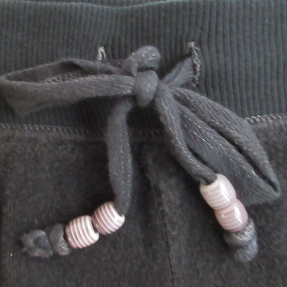 Old Navy Black Terry Cloth Shorts Sz S Elastic Waist Drawstring w/ Beads Pockets - Picture 3 of 11